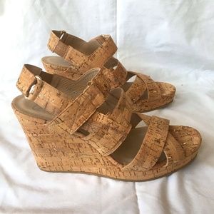 Donald J Pliner gold-flecked cork wedge sandal size 8.5